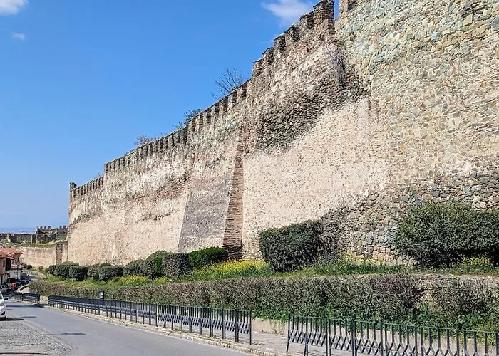 Under Castle Walls *